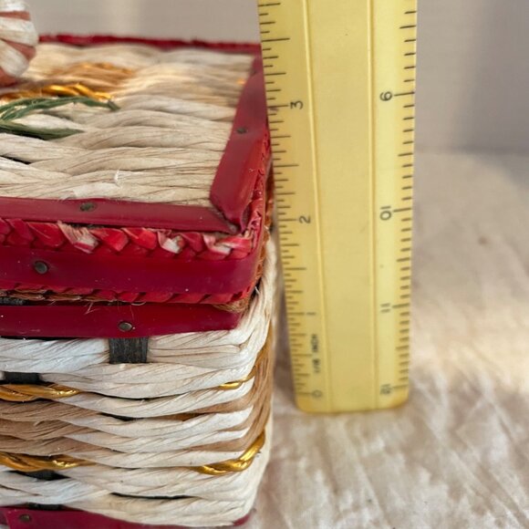 Unique Vintage Sewing Box with some Sewing Notions - Picture 13 of 15